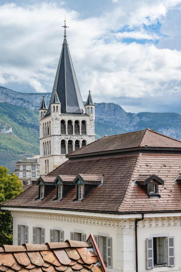 Duplex Vue Montagne - idéalement placé avec sa vue sur les toits Annecy Esterno foto